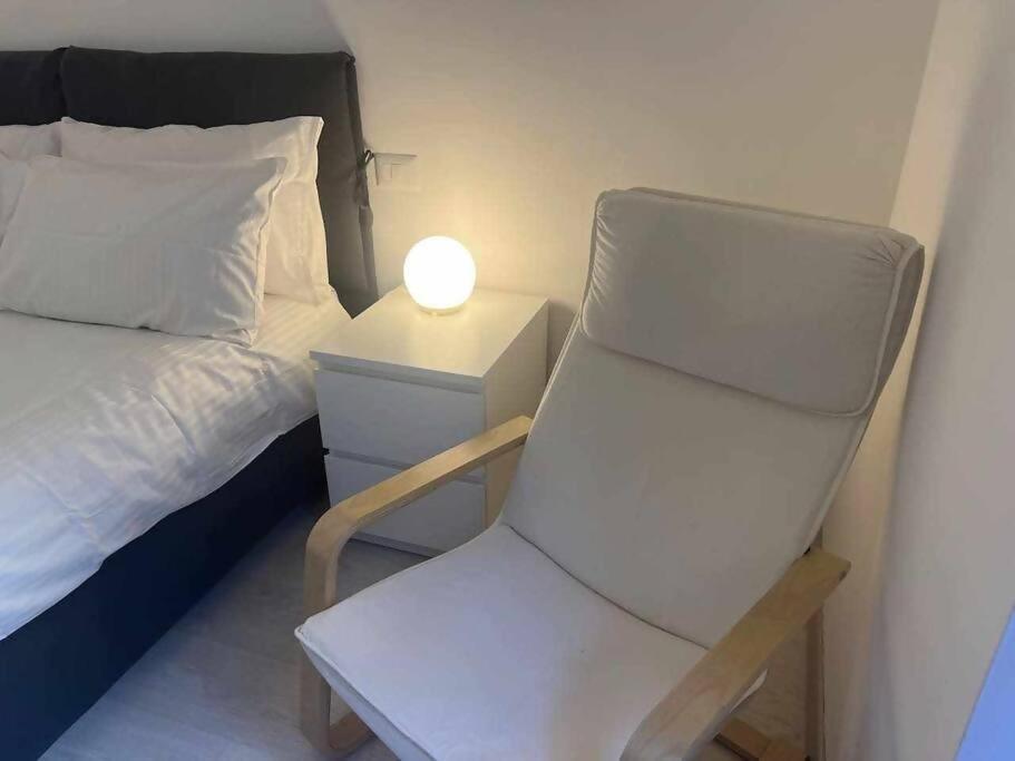Modern Apartment In Monteverde Рим Екстер'єр фото
